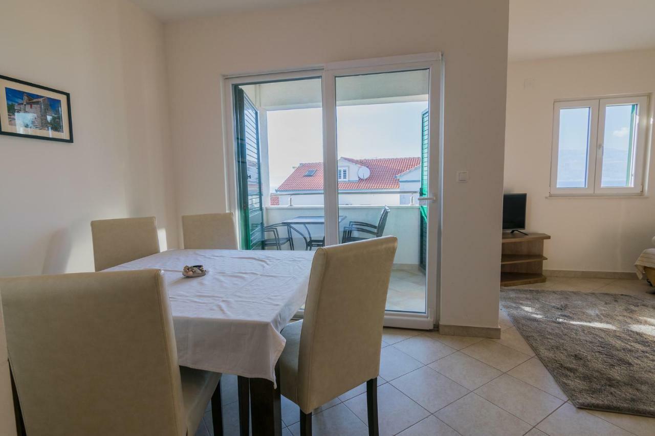 סופטאר Apartman Emil מראה חיצוני תמונה